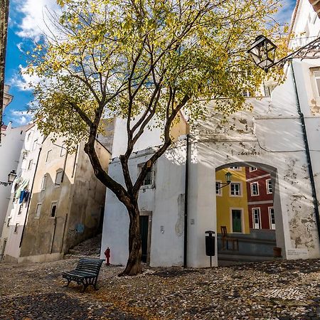 Апартаменты Little Duplex In Alfama Лиссабон Экстерьер фото