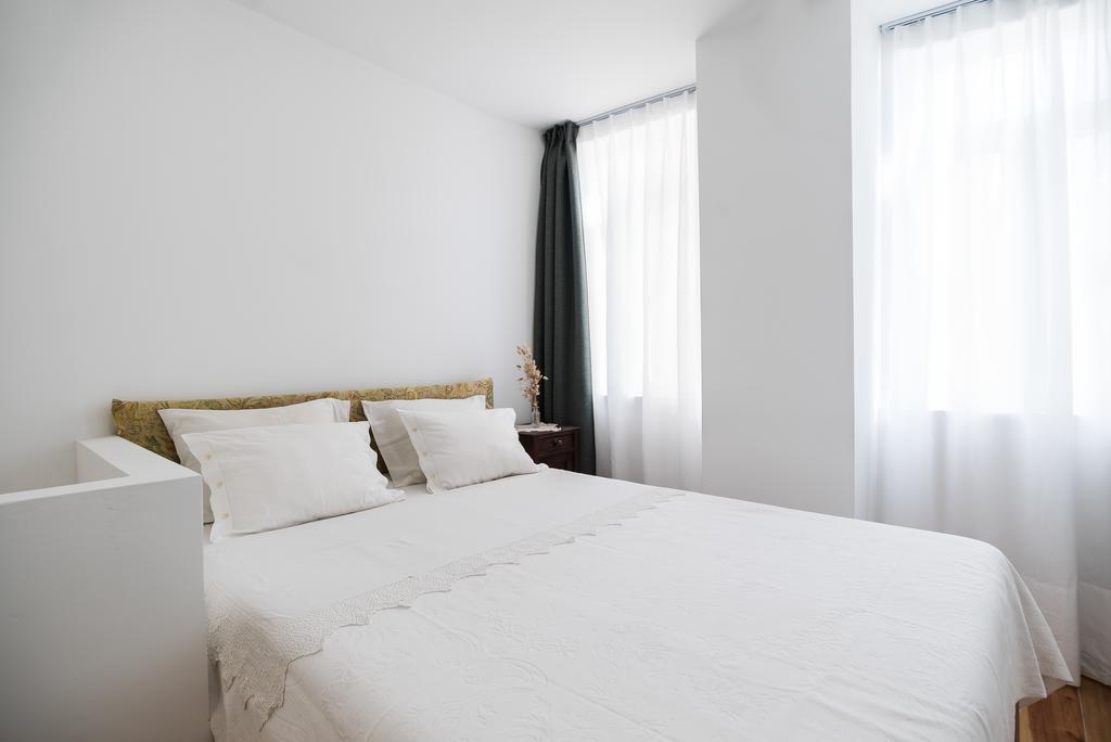 Апартаменты Little Duplex In Alfama Лиссабон Экстерьер фото